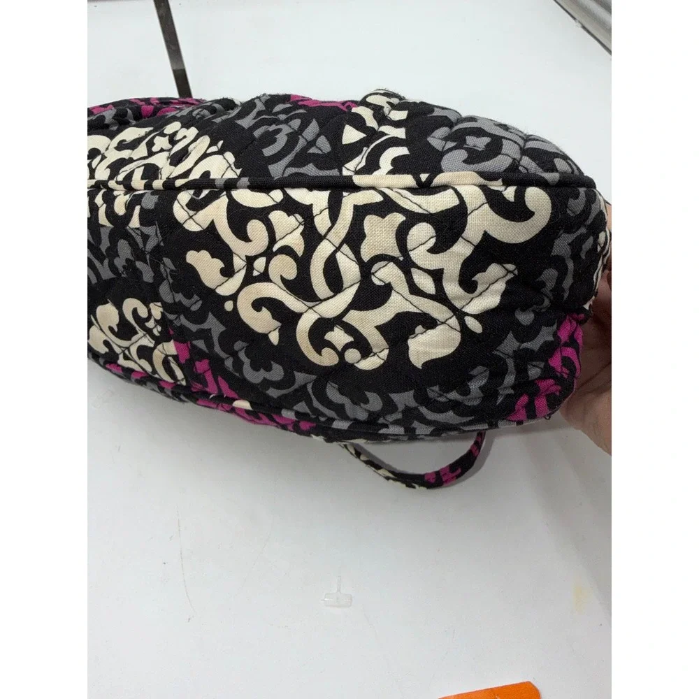 Vera Bradley Retired Canterbury Magenta. Quilted bag